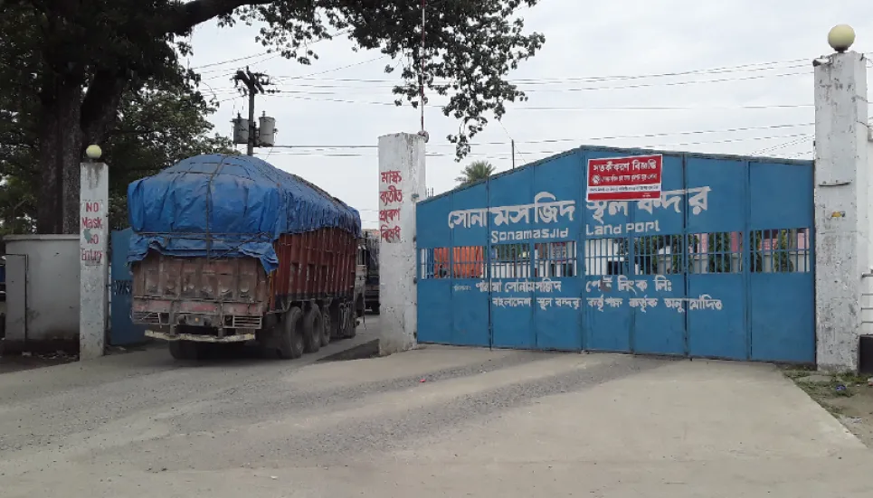 Trade via Sonamasjid land port to remain suspended for 8 days