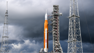 NASA postpones rocket launch to Moon after fuel leak