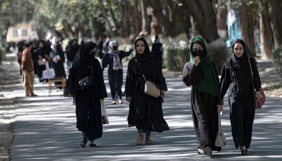 Taliban prevents female Afghan UN staffs from working 