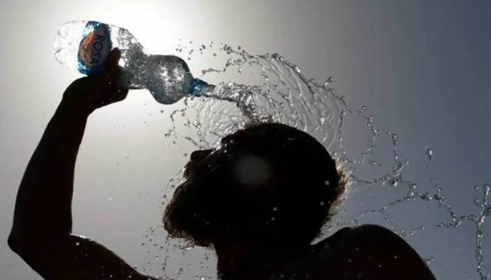 Heatwave in Dhaka, other districts, rain likely