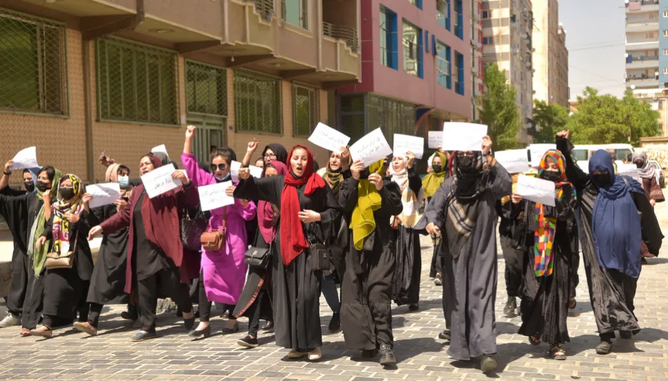 Afghan women protesters urge against foreign recognition of Taliban