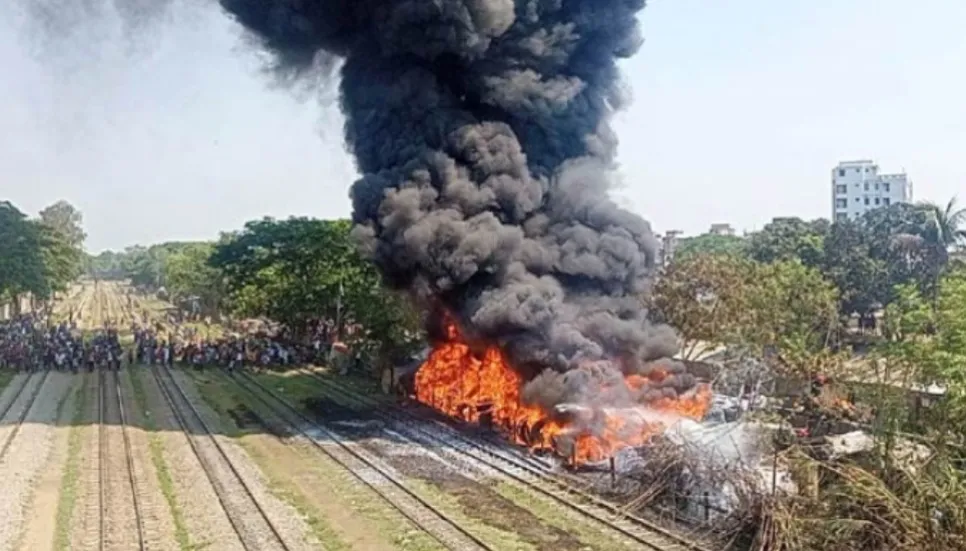 Fire at Ctg tyre warehouse under control