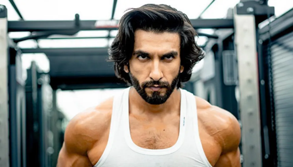 Ranveer Singh replaces Shah Rukh Khan in Don 3