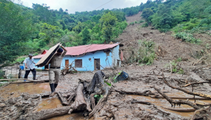 Search for survivors after floods in Indian 