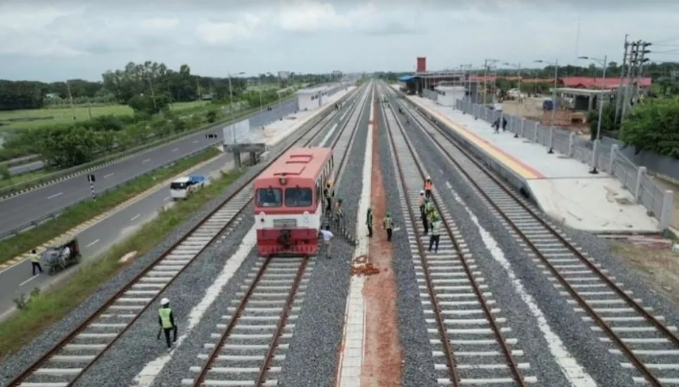 Track car runs experimentally on Dhaka-Mawa rail route