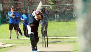 Tamim Iqbal resumes batting practice