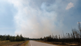 Canadian town braces for wildfires