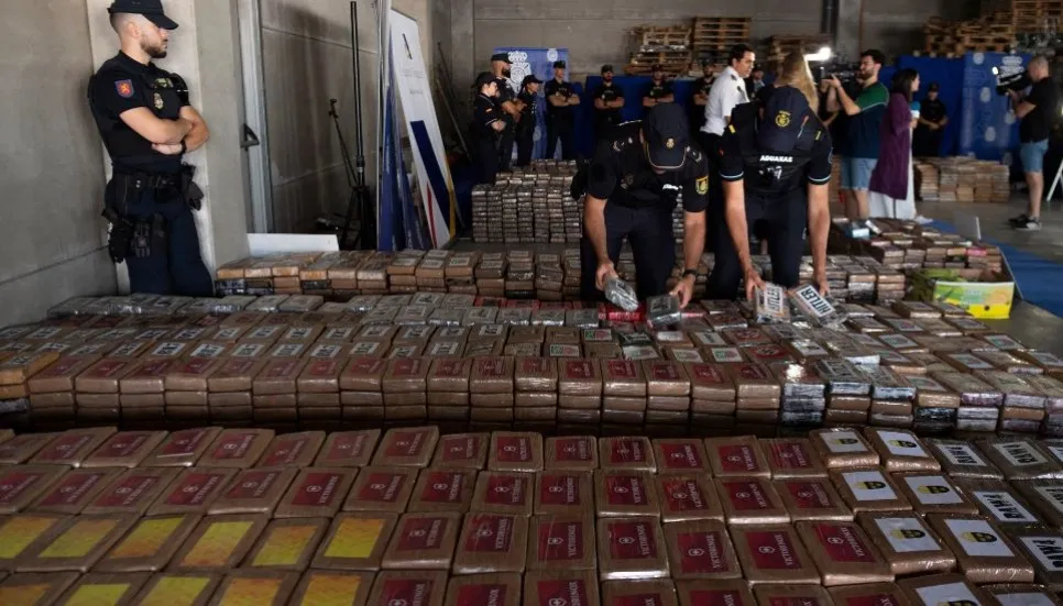 Spanish police snatch 2.7 tonnes of cocaine off yacht