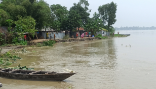 Teesta erosion in Lalmonirhat: Locals fearful of losing homes