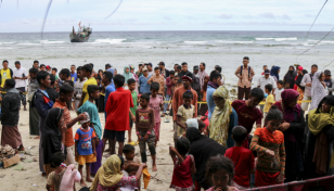 Over 100 Rohingyas land in Indonesia, 2 more boats at sea