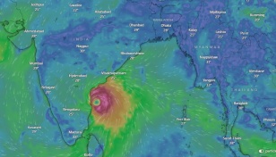 Maritime ports advised to hoist distant warning signal No 2