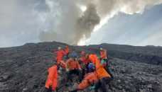 Indonesia volcano death toll rises to 22