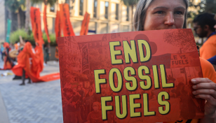 COP28 fossil fuel battle hardens 