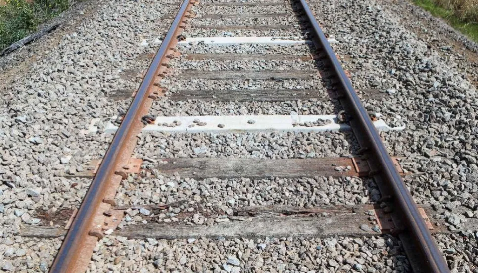 Rail slippers found broken in Natore