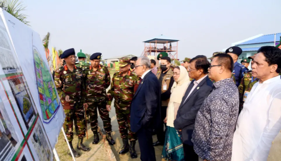 President visits newly-built ‘Mithamain Cantonment'