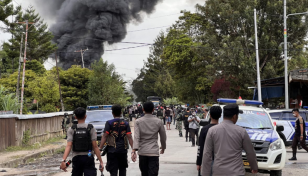 Riot in Indonesia leaves 10 dead
