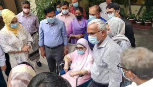 Khaleda Zia returns home after health check-up 