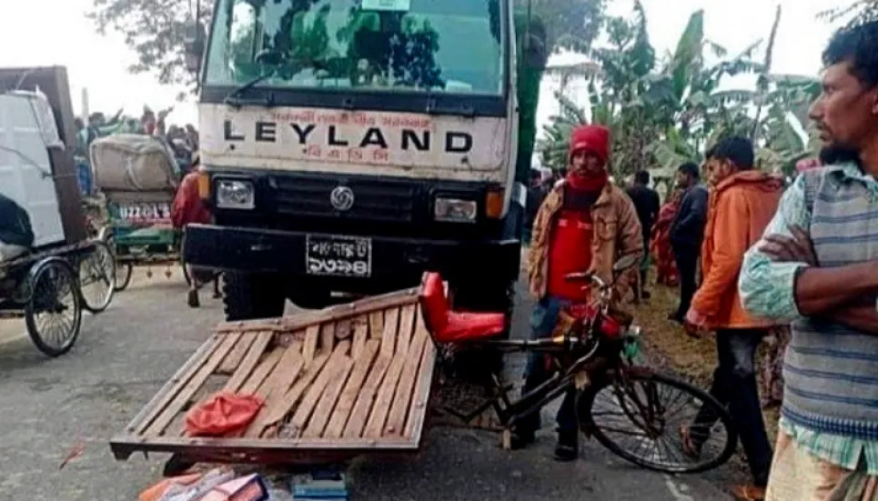 JUST student among 3 killed as truck rams rickshaw van