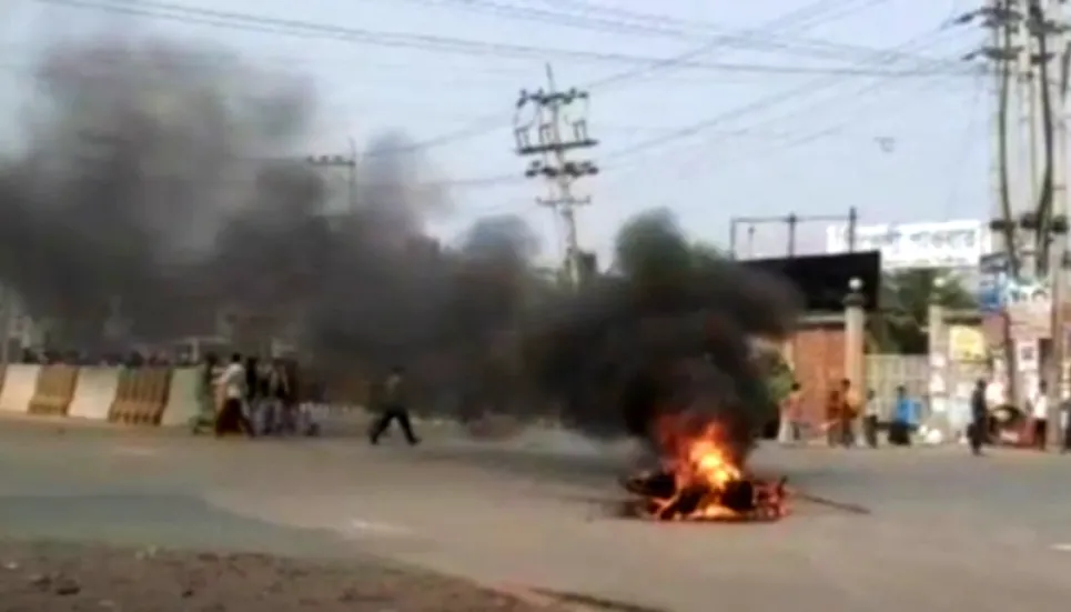 Locals block Dhaka-Mymensingh, Dhaka-Tangail highways