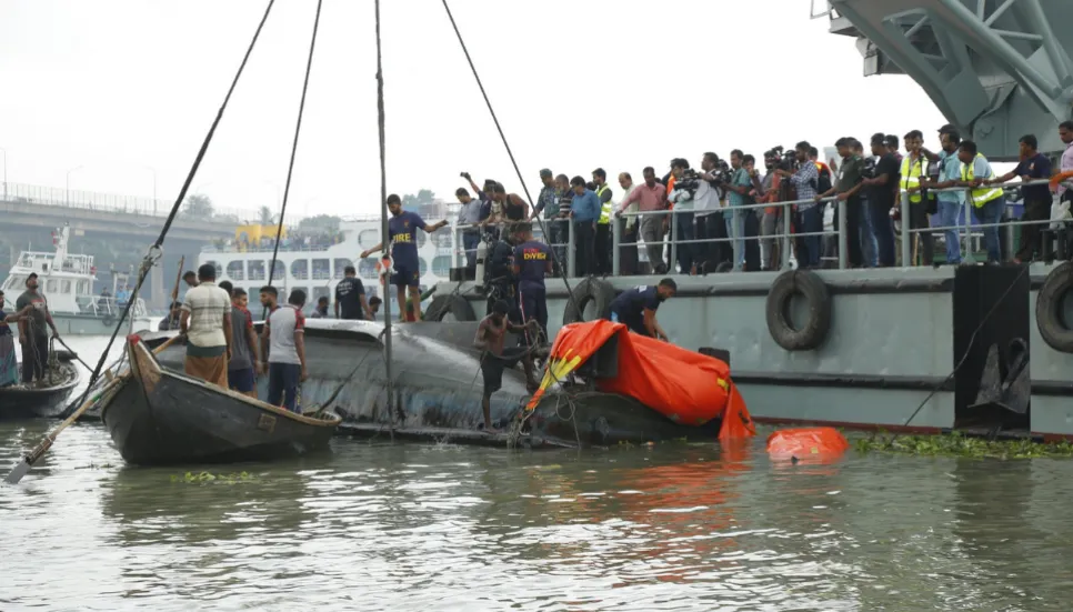 3 deaths confirmed after waterbus sinks in Buriganga