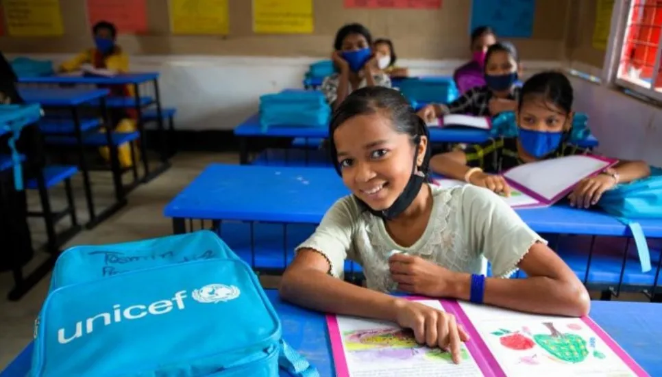 300,000 Rohingya children attend first day of school