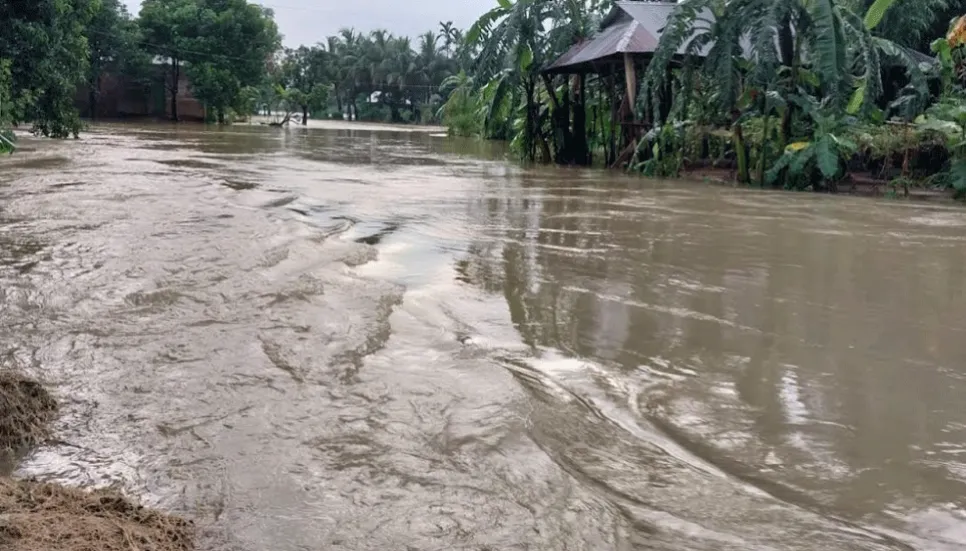 Flood submerges 10 villages in Sunamganj