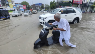 Several dead as rain batters north India