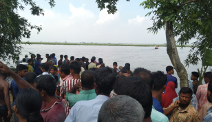 Boat capsize leaves 3 missing in Teesta river