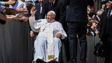 Pope to undergo operation for hernia