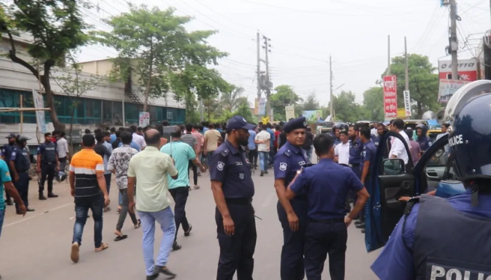 10 BNP activists hurt in 'assault by AL men' in Pabna