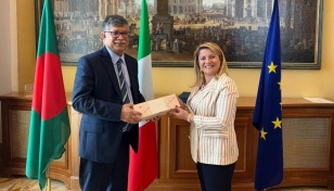 Italy lauds development journey of Bangladesh