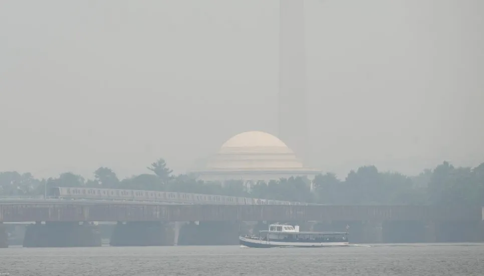 Smoke from Canadian wildfires cloaks eastern US with haze