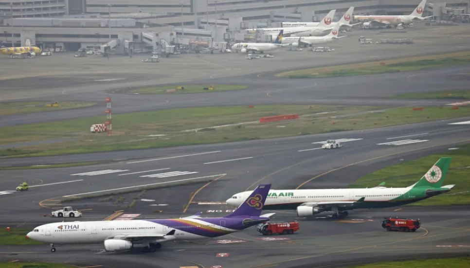 Two planes collide in Tokyo, runway reopens after 2hrs