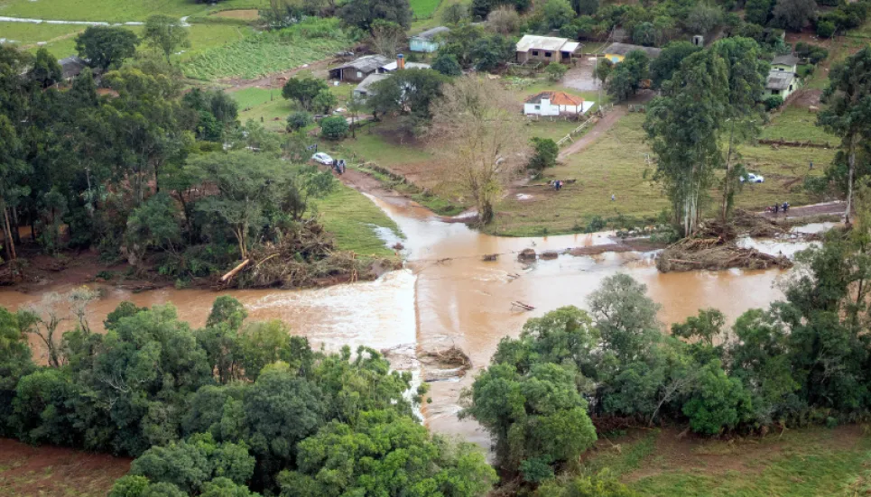 Death toll rises to 13 from cyclone in Brazil