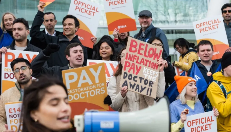 Hospital doctors in England to stage five-day strike