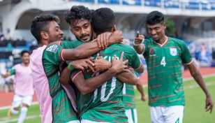 Bangladesh find comeback to down Maldives