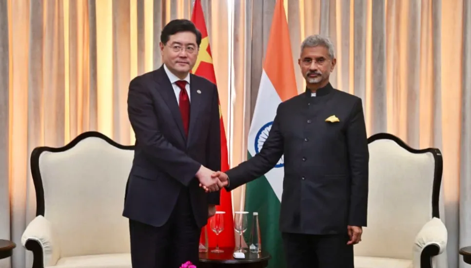 India, China foreign ministers hold talks to mend ties