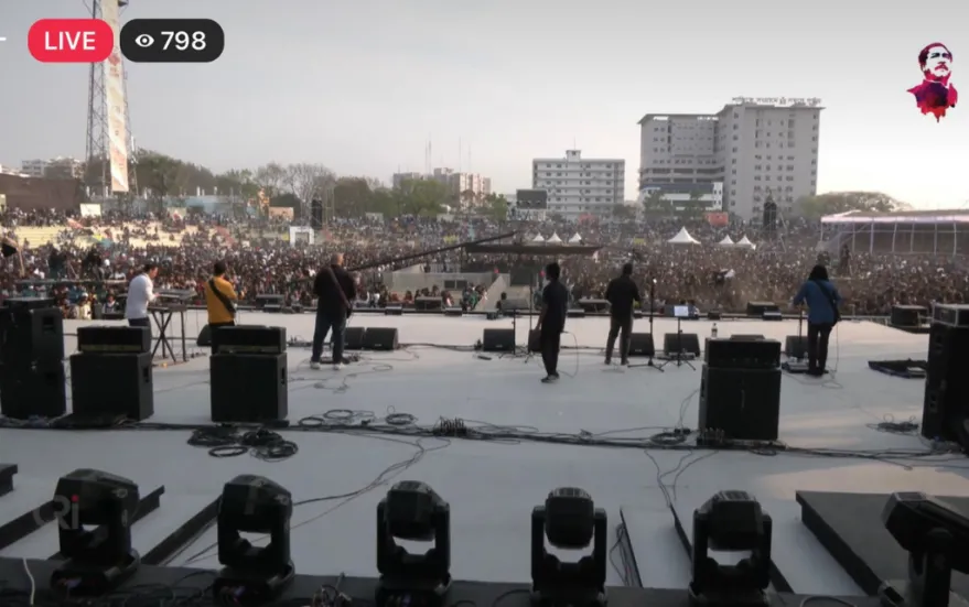 Joy Bangla Concert starts with one minute silence