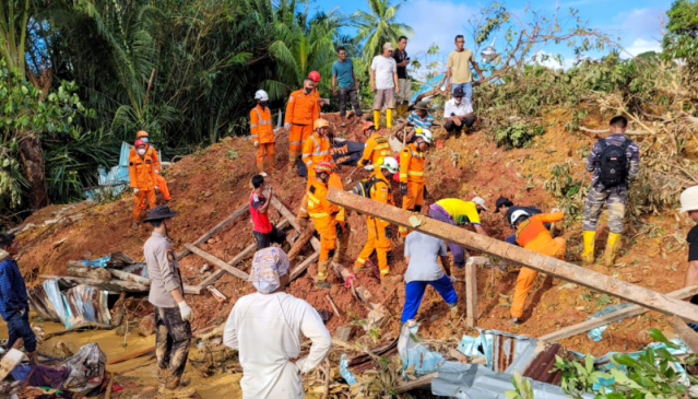 Indonesia Landslide Death Toll Rises To 30 - The Business Post