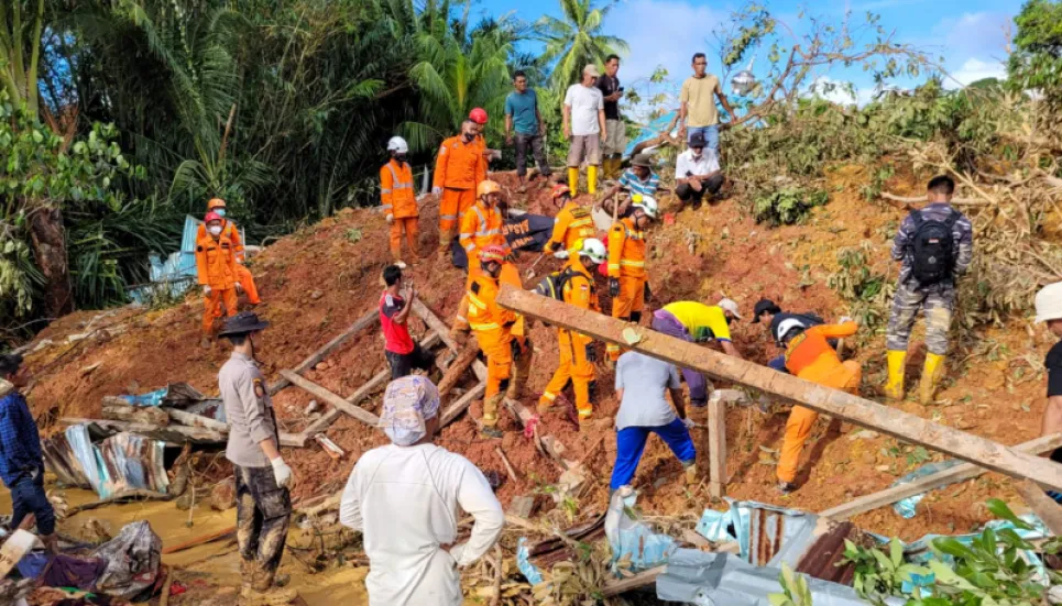 Indonesia landslide death toll rises to 30