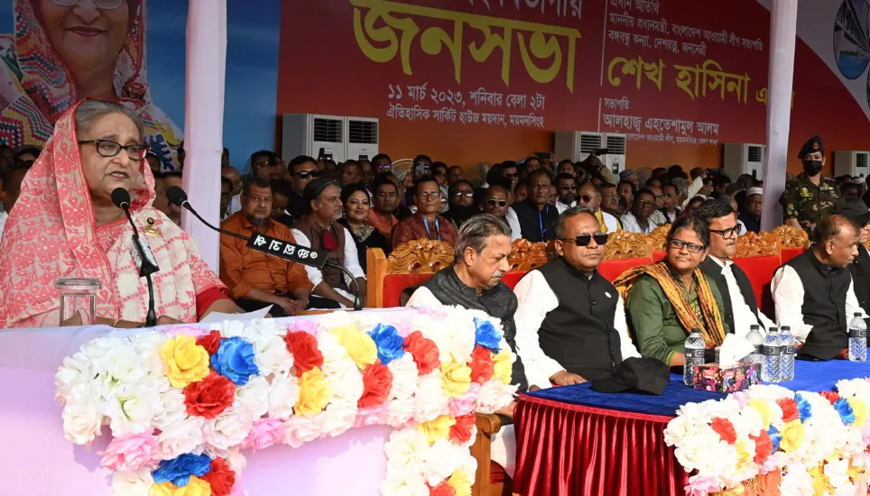 PM criticises BNP for spreading falsehood against AL