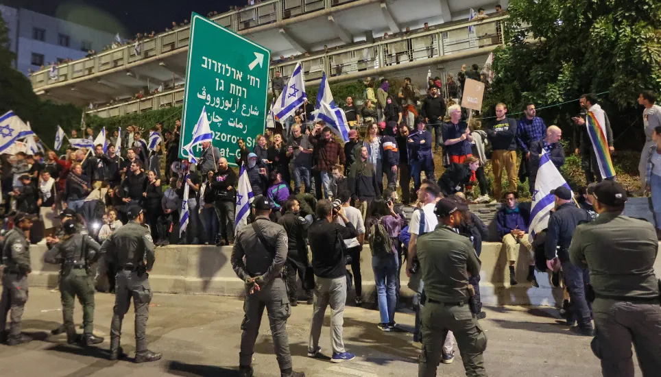 Tens of thousands of Israelis rally against judicial overhaul
