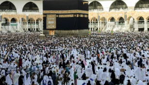 HC asks govt to reduce Hajj cost