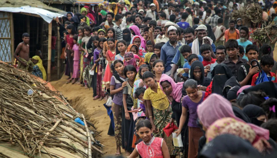 Myanmar team meets Rohingya in Teknaf 