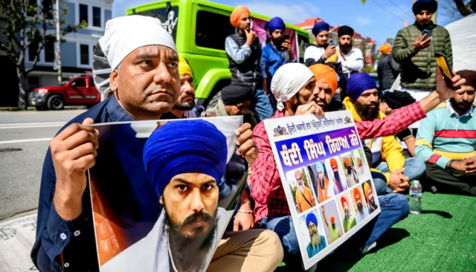 Indian state extends internet ban in hunt for Sikh separatist