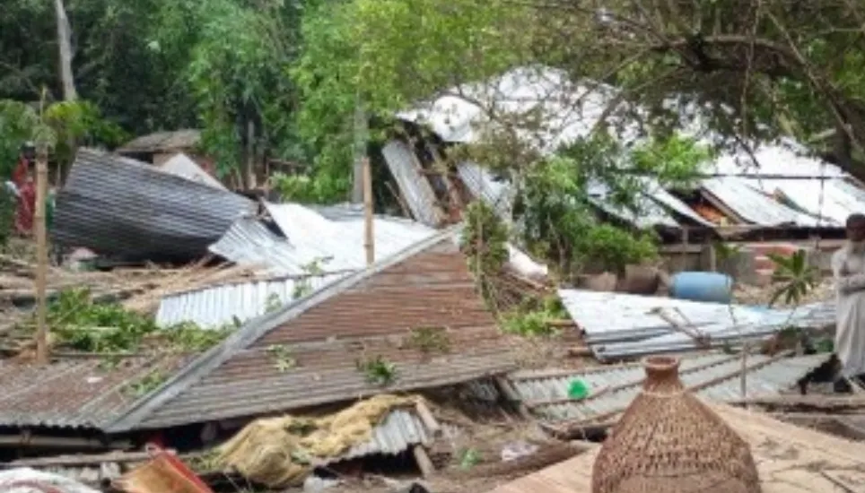 45 houses damaged as tornado hits Satkhira