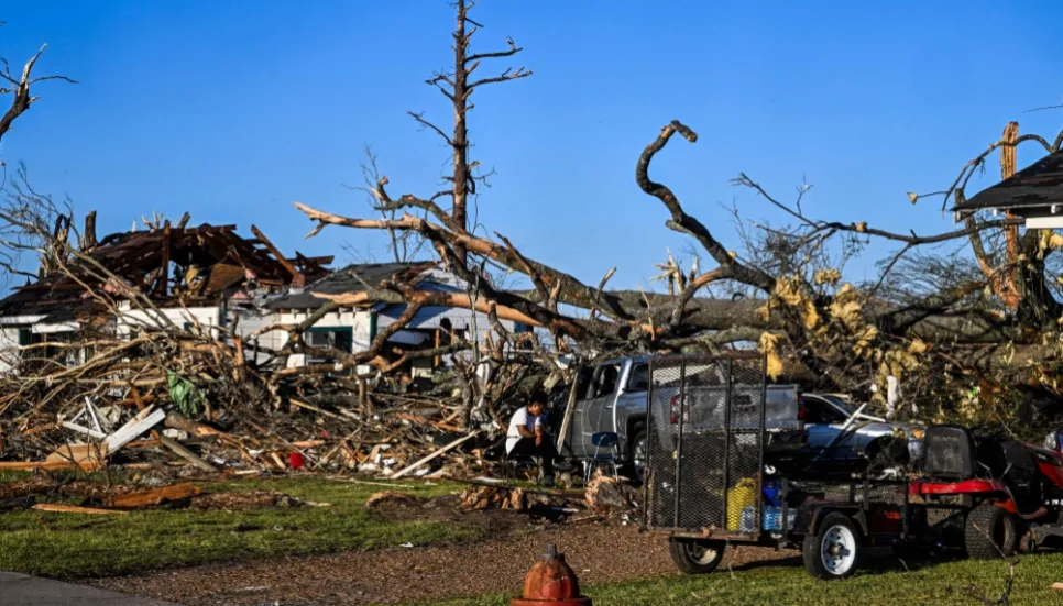 Tornado kills at least 25 in Mississippi