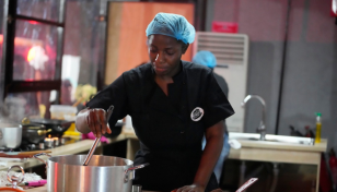 Nigerian chef cooks non-stop for 100hrs, sets record