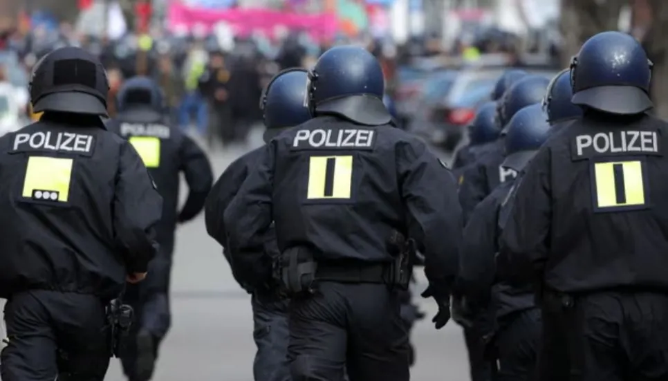 German police raid properties of Hamas supporters