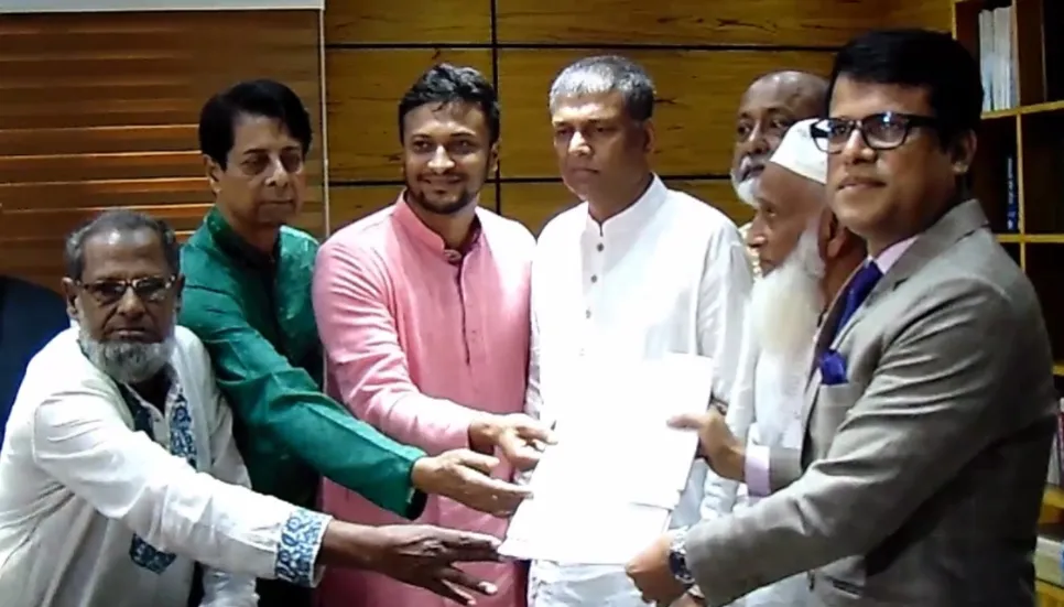 Shakib Al Hasan submits nomination paper